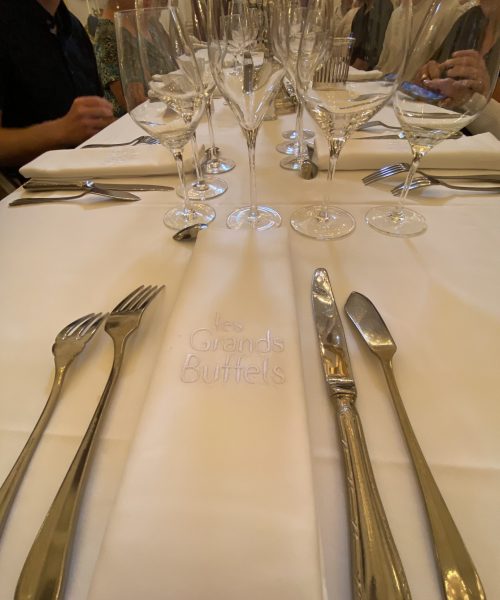 Grands Buffets table